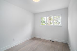Photo 13: 2490 E PENDER Street in Vancouver: Renfrew VE House for sale (Vancouver East)  : MLS®# R2066013