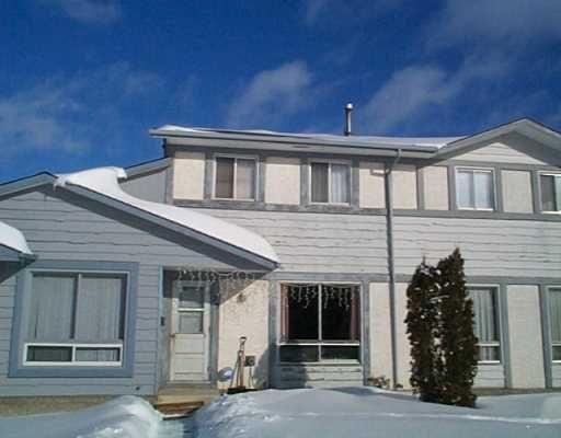 Main Photo: 75 GABLES Court in WINNIPEG: Transcona Townhouse for sale (North East Winnipeg)  : MLS®# 2601651