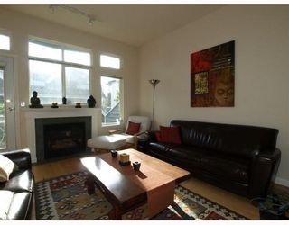 Photo 1: E-136 West 4th Street in North Vancouver: Lower Lonsdale Townhouse for sale : MLS®# V791505