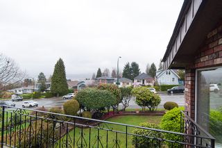 Photo 9: 3682 CAMBRIDGE Street in Vancouver: Hastings East House for sale (Vancouver East)  : MLS®# R2048171