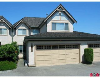 Photo 1: 35 8567 164TH Street in Surrey: Fleetwood Tynehead Townhouse for sale in "Monta Rosa" : MLS®# F2821022