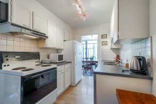 Photo 12: 803 1480 DUCHESS Avenue in West Vancouver: Ambleside Condo for sale in "The Westerlies" : MLS®# R2596251