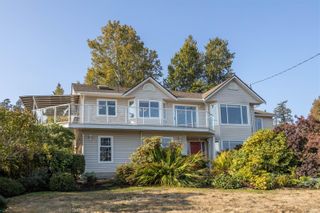 Photo 1: 8700 Aldous Terr in North Saanich: NS Bazan Bay House for sale : MLS®# 921857