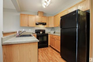 Photo 11: 16317 55A Street in Edmonton: Zone 03 House Half Duplex for sale : MLS®# E4384065
