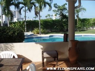 Photo 2: Playa Blanca Villa for Sale!