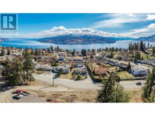Photo 4: 4879 Princeton Avenue in Peachland: House for sale : MLS®# 10301231
