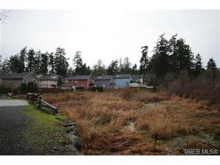 Photo 17: 210 Stoneridge Pl in VICTORIA: VR Hospital House for sale (View Royal)  : MLS®# 718015