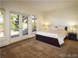 Photo 7: 1376 Treebank Rd. W. in Victoria: Es Kinsmen Park House for sale (Esquimalt)  : MLS®# 313295