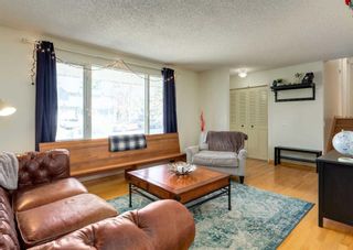 Photo 11: 203 Dalhurst Way NW in Calgary: Dalhousie Detached for sale : MLS®# A2129462