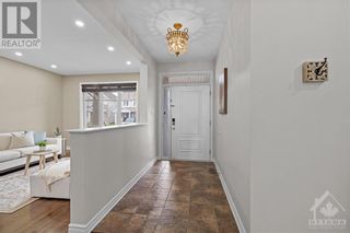 Photo 3: 125 GRACEWOOD CRESCENT in Ottawa: House for sale : MLS®# 1386995