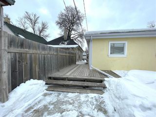 Photo 37: 559 Larsen Avenue in Winnipeg: Elmwood Residential for sale (3A)  : MLS®# 202303602