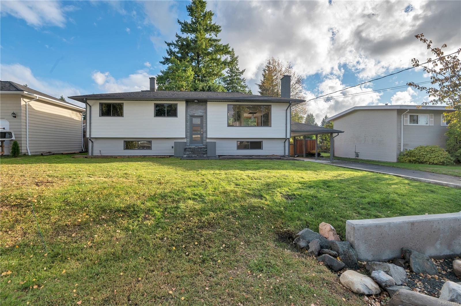 Main Photo: 465 Elizabeth Rd in Campbell River: CR Campbell River Central House for sale : MLS®# 887883