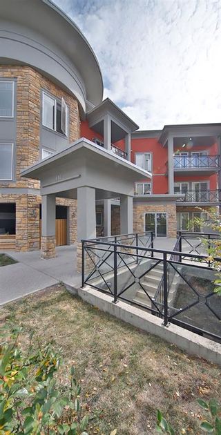 Photo 4: 203 117 19 Avenue NE in Calgary: Tuxedo Park Apartment for sale : MLS®# A2004116