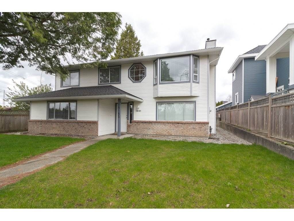 Main Photo: 18185 64 Avenue in Surrey: Cloverdale BC House for sale (Cloverdale)  : MLS®# R2253254
