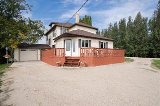 Photo 2: 14055 39 Road West in Darlingford: RM of Pembina Residential for sale (R35 - South Central Plains)  : MLS®# 202210890