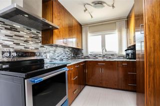 Photo 17: 122 De Graff Bay in Winnipeg: North Kildonan Residential for sale (3F)  : MLS®# 202225238
