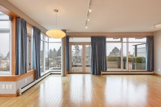 Photo 14: 206 550 17TH Street in West Vancouver: Ambleside Condo for sale in "THE HOLLYBURN" : MLS®# R2864074