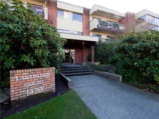 Photo 1: 104 1420 E 7TH Avenue in Vancouver: Grandview VE Condo for sale in "Landmark Court" (Vancouver East)  : MLS®# V1014966
