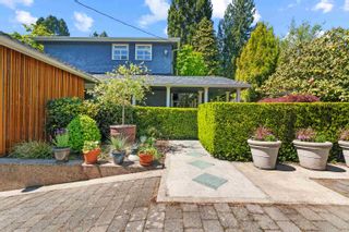 Main Photo: 1331 13TH Street in West Vancouver: Ambleside House for sale : MLS®# R2883352
