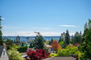 Photo 3: 2196 LAWSON Avenue in West Vancouver: Dundarave House for sale : MLS®# R2880521