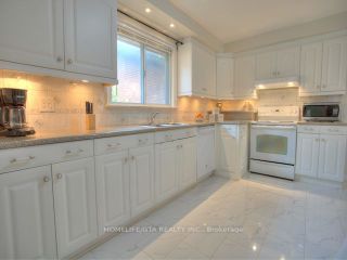 Photo 12: 177 Overbrook Place in Toronto: Bathurst Manor House (Bungalow) for lease (Toronto C06)  : MLS®# C6804548