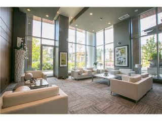 Photo 2: 2202 3102 WINDSOR GATE in Coquitlam: New Horizons Condo for sale in "CELADON - WINDSOR GATE" : MLS®# V1140723