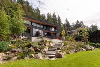 Photo 35: 3823 BAYRIDGE Avenue in West Vancouver: Bayridge House for sale : MLS®# R2813997