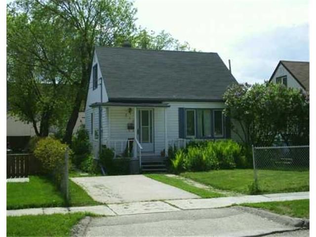 Main Photo: 216 DORCHESTER Avenue in SELKIRK: City of Selkirk Residential for sale (Winnipeg area)  : MLS®# 2508642