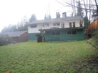 Photo 10: 2250 HOSKINS Road in North Vancouver: Westlynn Terrace House for sale in "Westlynn Terrace" : MLS®# V927415
