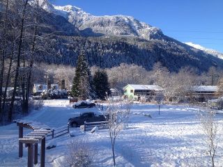 Photo 29: 1 41488 BRENNAN Road in Squamish: Brackendale Townhouse for sale in "Rivendale" : MLS®# R2485406