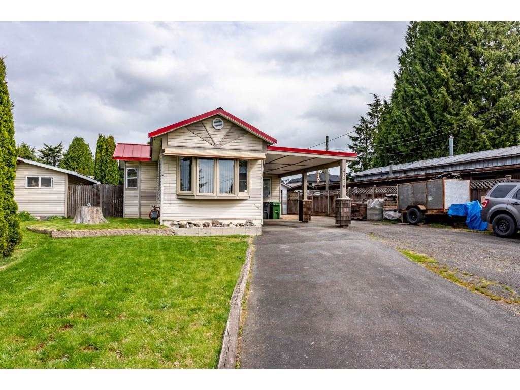Main Photo: 31519 LOMBARD Avenue in Abbotsford: Poplar Manufactured Home for sale : MLS®# R2572916