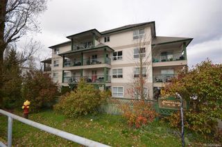 Main Photo: 204 690 3rd St in Nanaimo: Na University District Condo for sale : MLS®# 955443