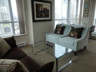 Photo 4: 1202 1212 HOWE Street in Vancouver: Downtown VW Condo for sale in "1212 HOWE" (Vancouver West)  : MLS®# V941923