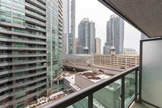 Photo 17: 1002 25 Lower Simcoe Street in Toronto: Waterfront Communities C1 Condo for lease (Toronto C01)  : MLS®# C5490147