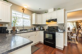 Photo 3: 7517 MURRAY Street in Mission: Mission BC House for sale : MLS®# R2778448