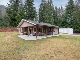 Photo 14: 2089 PORT MELLON Highway in Gibsons: Gibsons & Area House for sale (Sunshine Coast)  : MLS®# R2813665