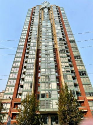 Photo 1: 1710 939 HOMER Street in Vancouver: Yaletown Condo for sale in "THE PINNACLE" (Vancouver West)  : MLS®# R2733396
