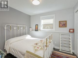 Photo 18: 2719 Asquith St in Victoria: House for sale : MLS®# 960913
