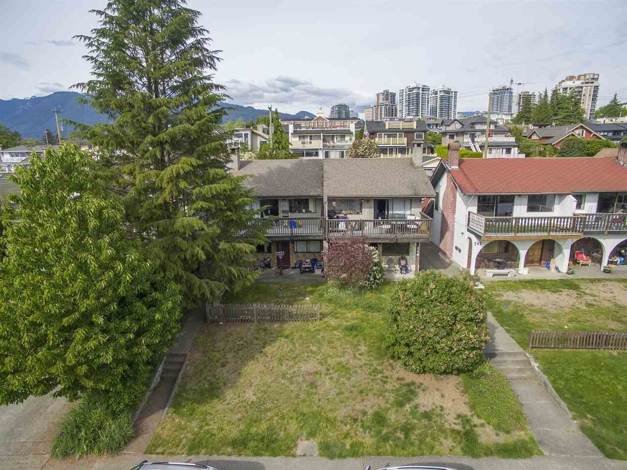 Main Photo: 246 W 5TH Street in North Vancouver: Lower Lonsdale Duplex for sale : MLS®# R2741020