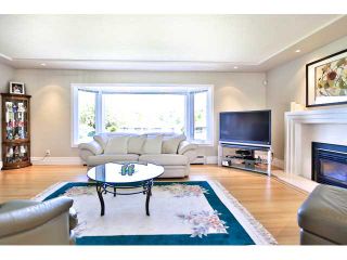 Photo 4: 4824 FAIRLAWN Drive in Burnaby: Brentwood Park House for sale (Burnaby North)  : MLS®# V1136806