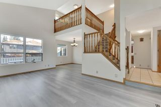 Photo 5: 147 Edforth Place NW in Calgary: Edgemont Detached for sale : MLS®# A1163433