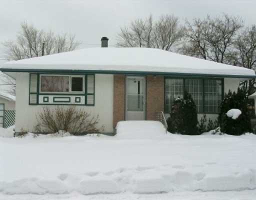 Main Photo:  in WINNIPEG: North Kildonan Single Family Detached for sale (North East Winnipeg)  : MLS®# 2700764