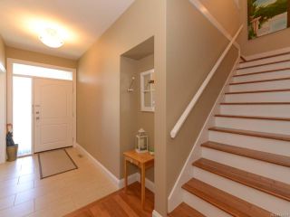 Photo 10: 309 FORESTER Avenue in COMOX: CV Comox (Town of) House for sale (Comox Valley)  : MLS®# 752431