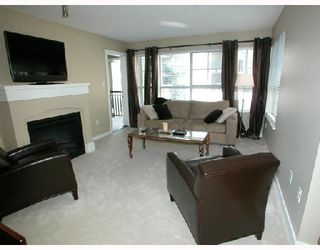 Photo 2: 302 2958 SILVER SPRINGS Boulevard in Coquitlam: Westwood Plateau Condo for sale in "TAMARISK" : MLS®# V691499