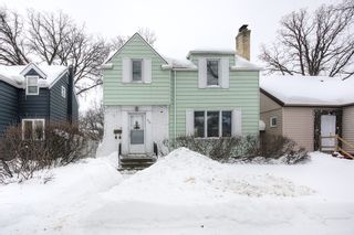Photo 2: 916 Fleet Avenue in Winnipeg: Single Family Detached for sale (1Bw)  : MLS®# 202203043