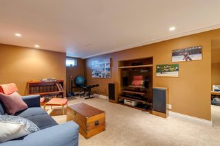 Photo 15: 56 Lissington Drive SW in Calgary: North Glenmore Park Detached for sale : MLS®# A2035941