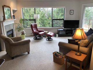 Photo 1: 203 5855 COWRIE Street in Sechelt: Sechelt District Condo for sale in "THE OSPREY" (Sunshine Coast)  : MLS®# R2367414