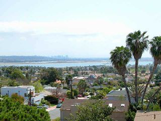 Photo 7: PACIFIC BEACH Residential Rental for sale or rent : 4 bedrooms : 1820 Malden St