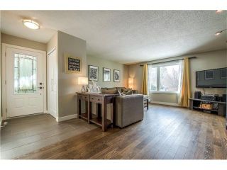 Photo 5: 5516 SILVERDALE Drive NW in Calgary: Silver Springs House for sale : MLS®# C4098908