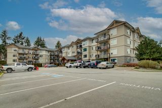 Photo 2: 210 2990 BOULDER Street in Abbotsford: Abbotsford West Condo for sale in "Westwood" : MLS®# R2654284